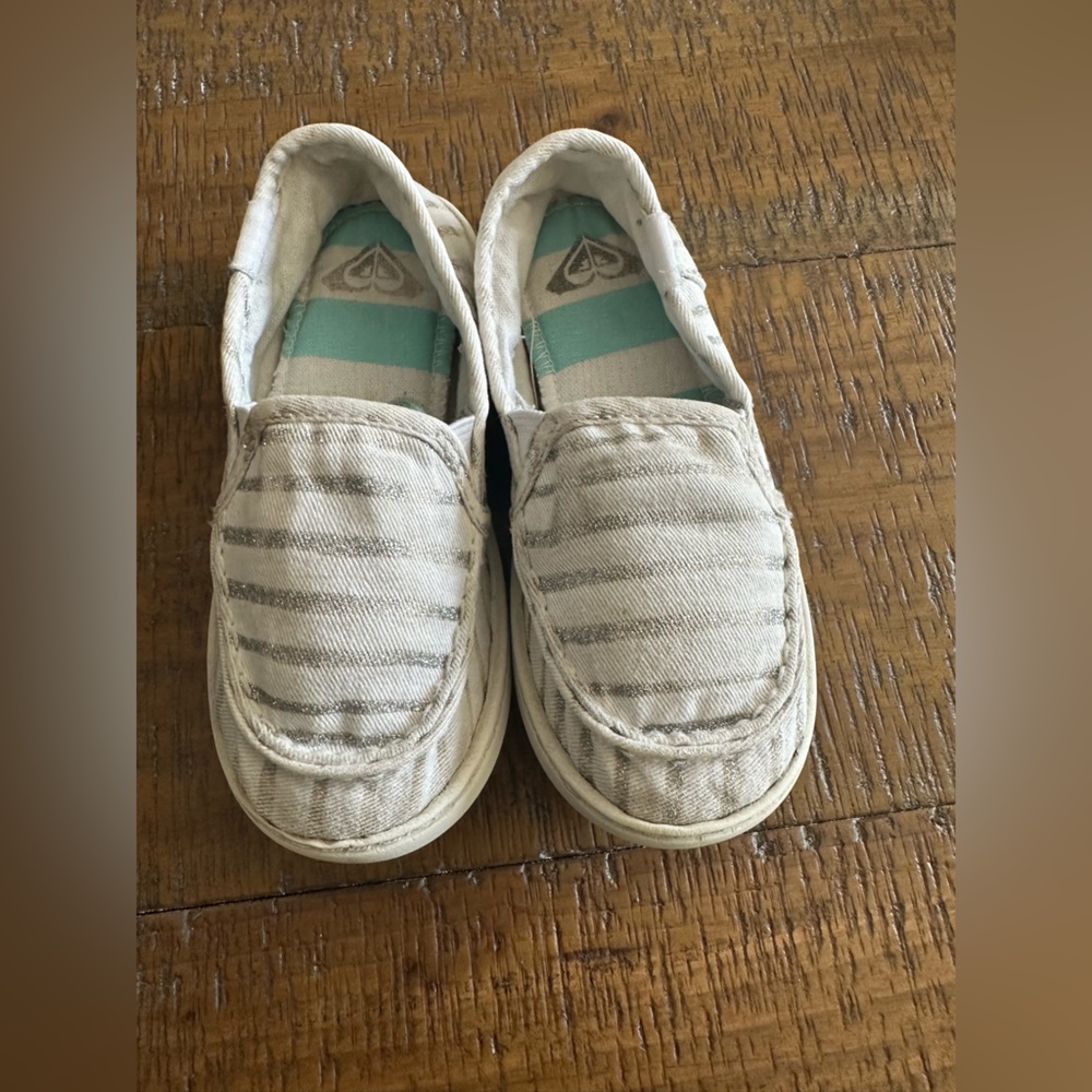Roxy toddler slip on shoes size 10